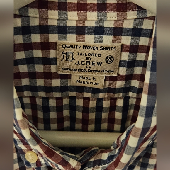 J.Crew Men's Gingham Button-Down Shirt - Picture 3 of 4